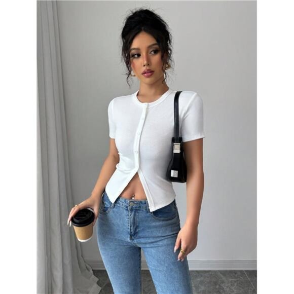 #8 A Classy Chic Boutique White Button-Up Top NWT - Picture 6 of 7